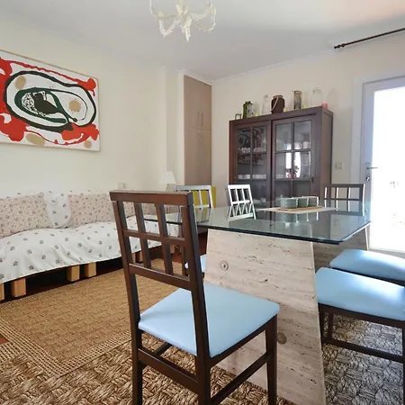 Lägenhet Con Terraza En El Entorno De *